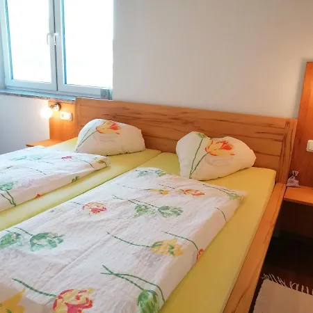 Farm stay Peterseil's Radl Zimmer